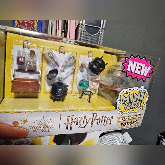 Harry Potte MGA's mini verse. make it mini potions a little damage box.15 potion - Picture 3 of 10
